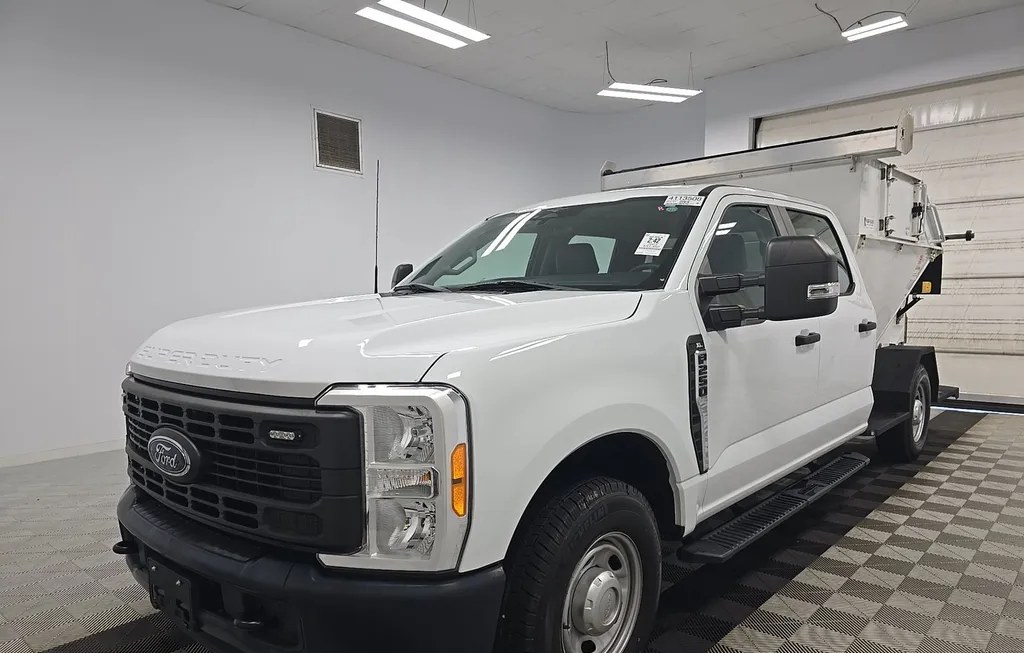 2023 FORD SUPER DUTY F-250 XL CREW CAB LONG BED - 1