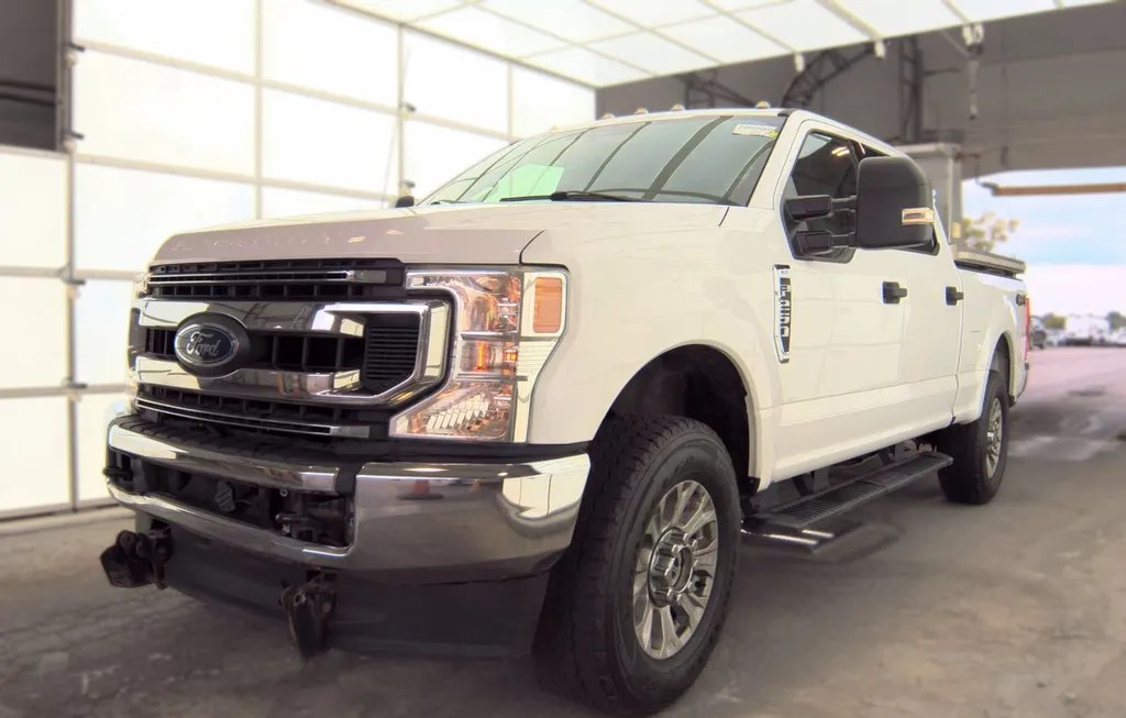 2020 FORD SUPER DUTY F-250 XLT CREW CAB MEDIUM BED - 1