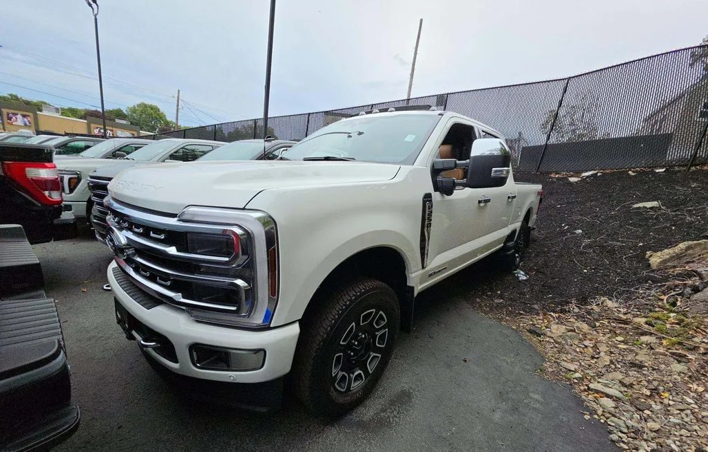 2024 FORD SUPER DUTY F-250 PLATINUM CREW CAB MEDIUM BED - 1