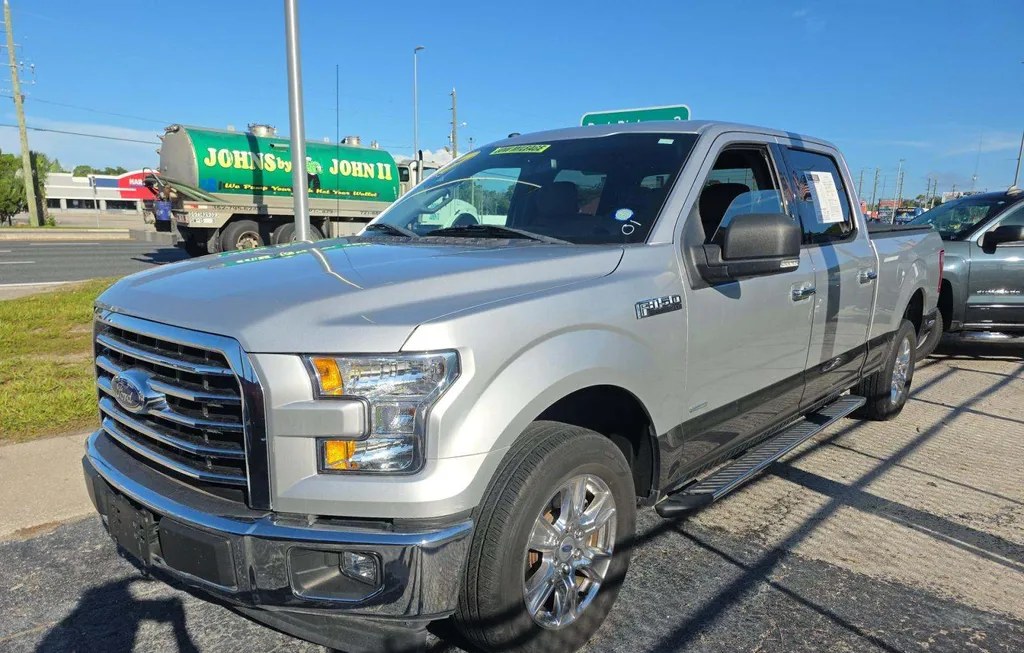 2017 FORD F-150 XLT CREW CAB MEDIUM BED - 1