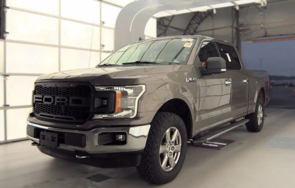 2019 FORD F-150 XLT CREW CAB MEDIUM BED - 1