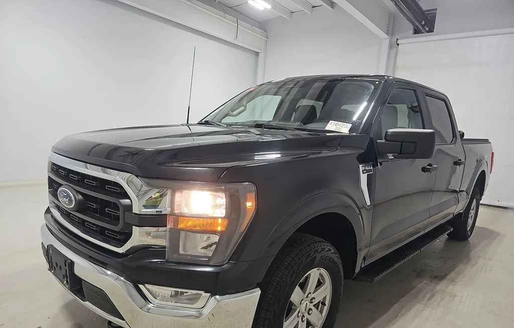 2023 FORD F-150 XLT CREW CAB MEDIUM BED - 1