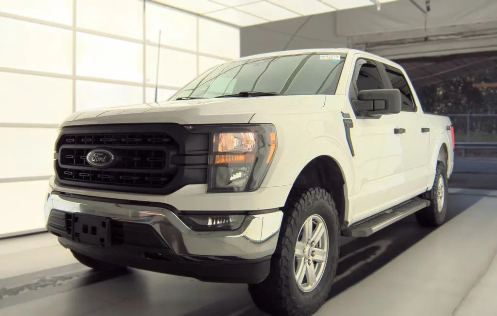 2023 FORD F-150 XL CREW CAB SHORT BED - 1