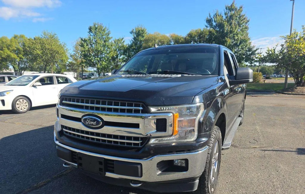 2019 FORD F-150 XLT CREW CAB MEDIUM BED - 1