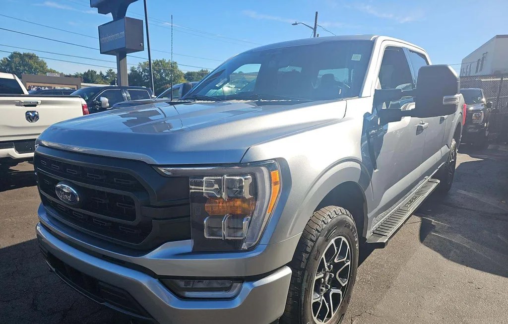 2023 FORD F-150 XLT CREW CAB MEDIUM BED - 1