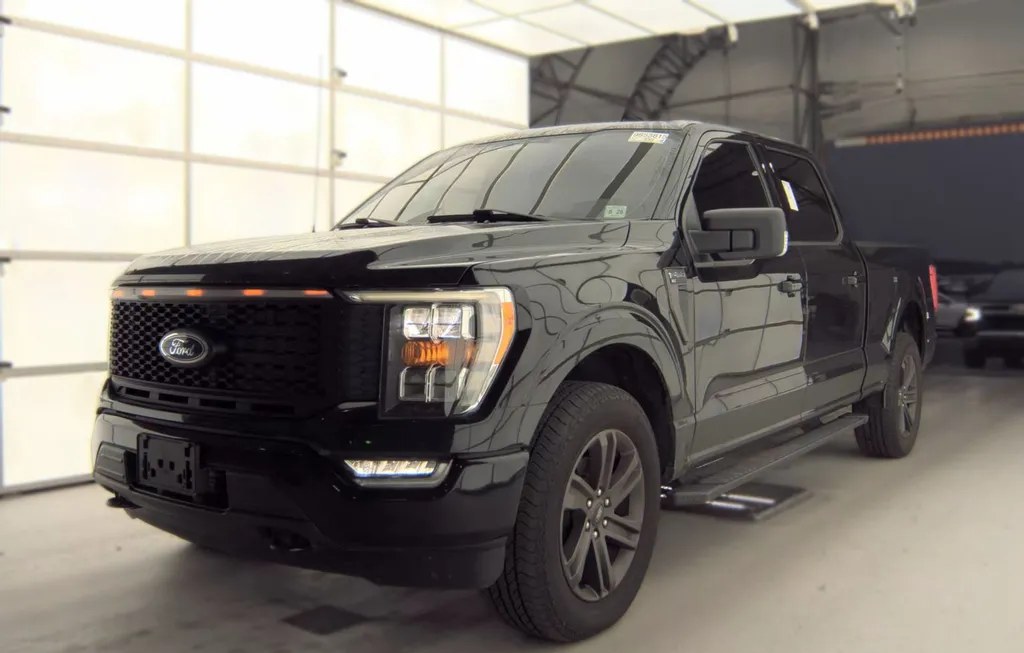 2023 FORD F-150 XLT CREW CAB MEDIUM BED - 1
