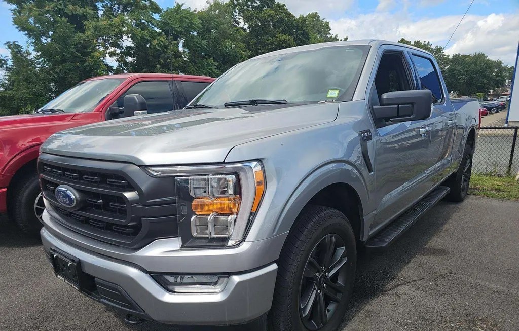 2023 FORD F-150 XLT CREW CAB MEDIUM BED - 1