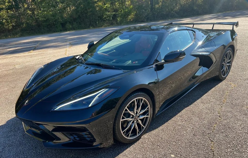 2024 CHEVROLET CORVETTE STINGRAY COUPE 2LT - 1
