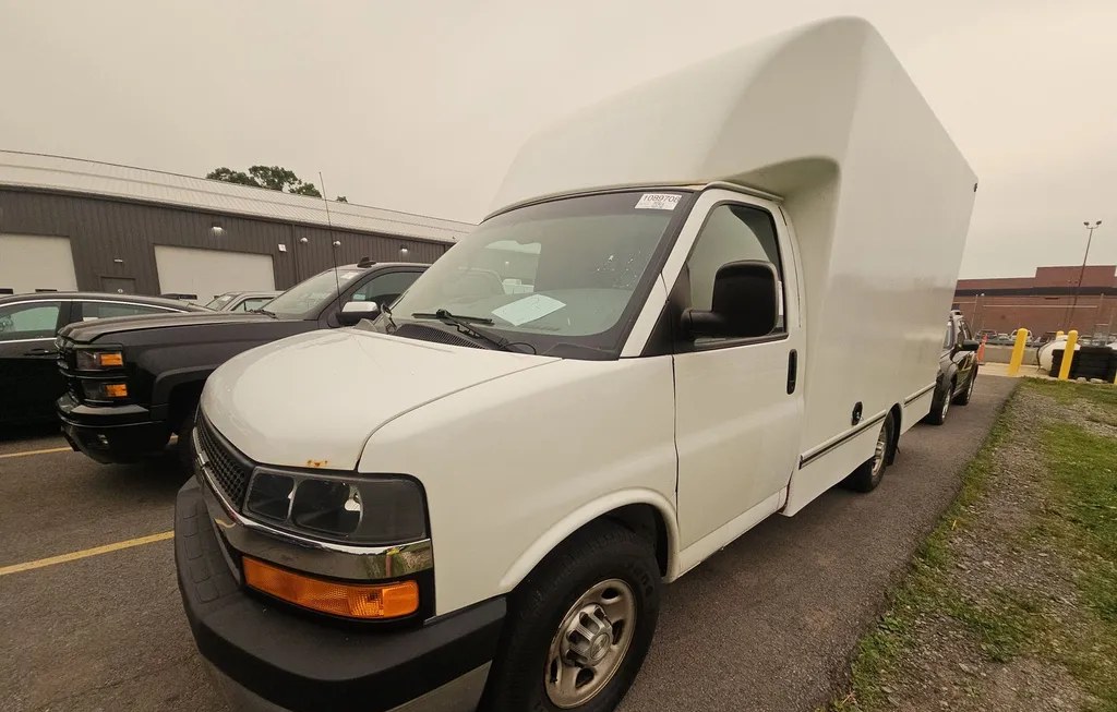 2018 CHEVROLET EXPRESS 3500 CUTAWAY 1WT - 1