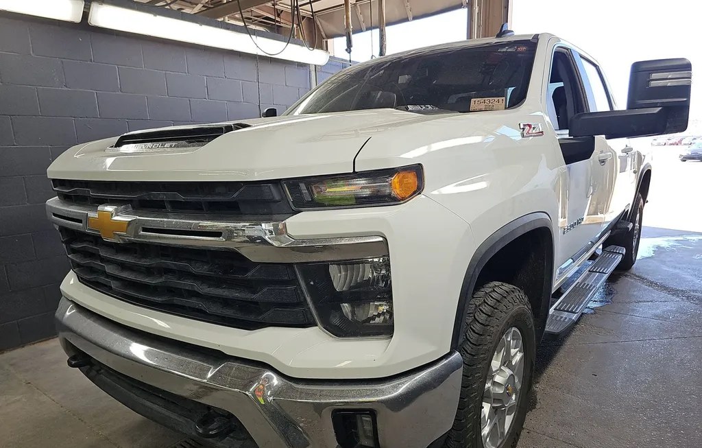 2025 CHEVROLET SILVERADO 2500HD LT CREW CAB MEDIUM BED 1LT - 1