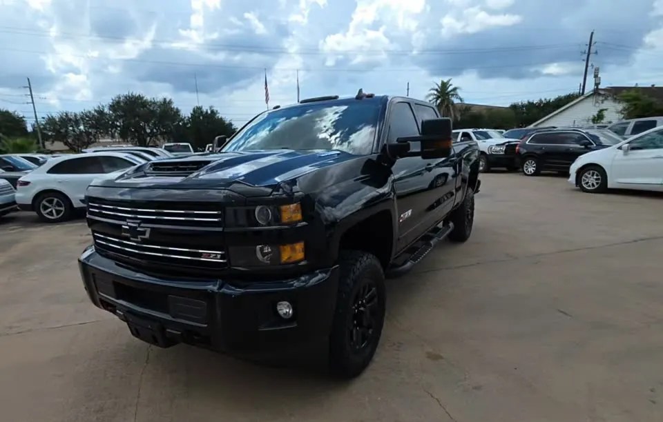 2018 CHEVROLET SILVERADO 2500HD LT CREW CAB MEDIUM BED 1LT - 1