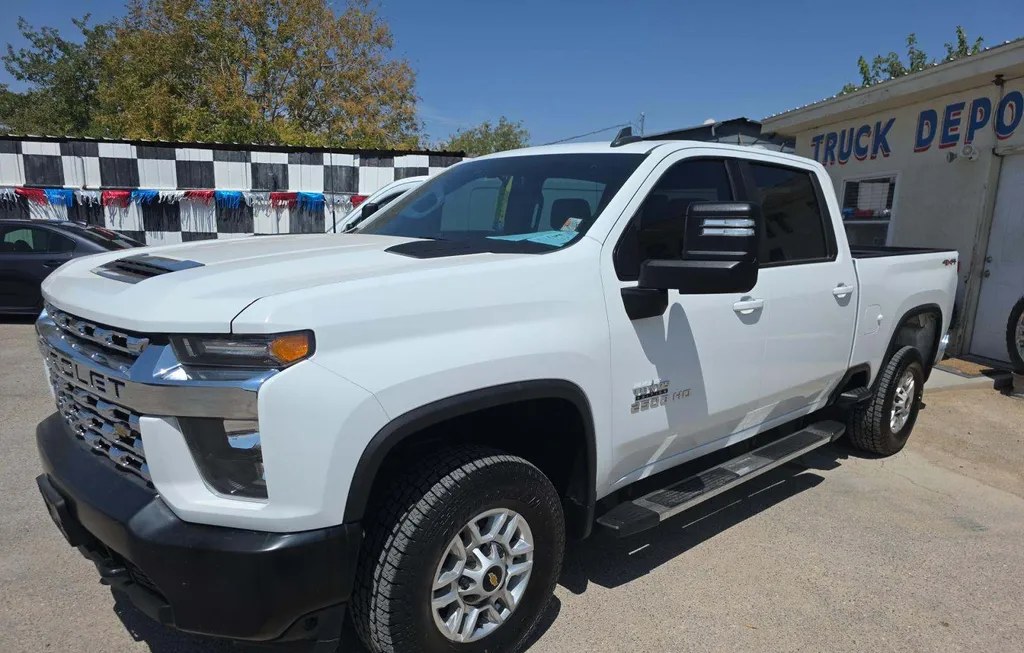 2020 CHEVROLET SILVERADO 2500HD LT CREW CAB MEDIUM BED 1LT - 1