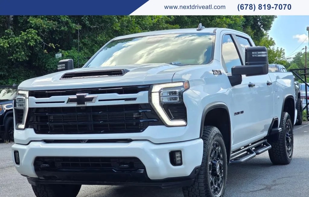 2024 CHEVROLET SILVERADO 3500HD LT CREW CAB MEDIUM BED 1LT - 1