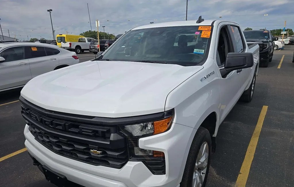 2023 CHEVROLET SILVERADO 1500 CUSTOM CREW CAB MEDIUM BED 1CX - 1