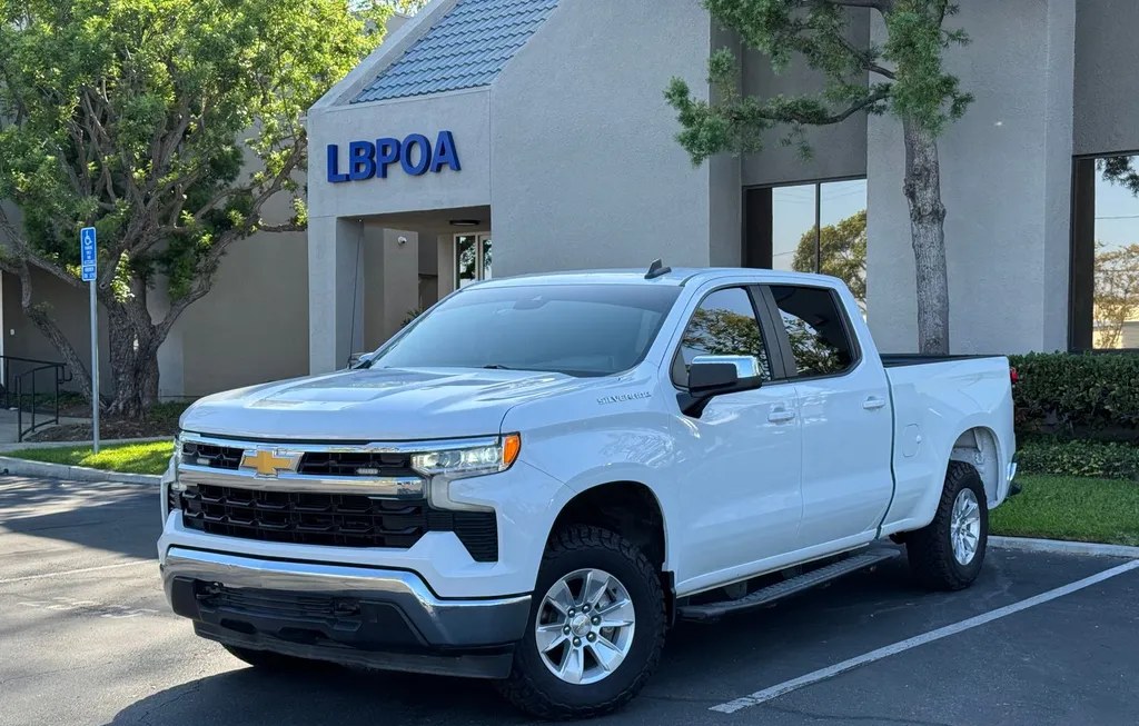 2023 CHEVROLET SILVERADO 1500 LT CREW CAB MEDIUM BED 1LT - 1