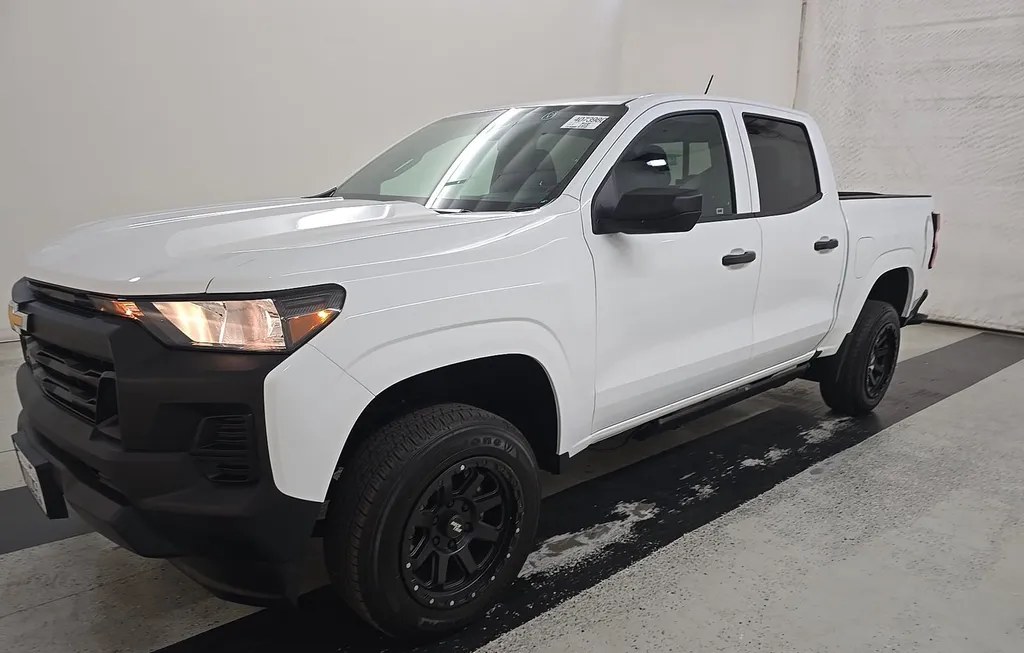 2025 CHEVROLET COLORADO WT CREW CAB MEDIUM BED 2WT - 1