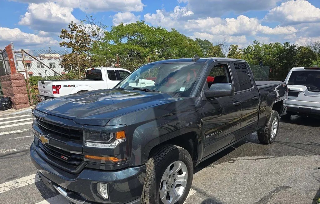 2017 CHEVROLET SILVERADO 1500 LT Z71 EXTENDED CAB MEDIUM BED 2LT - 1