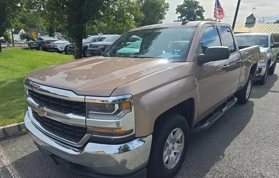 2018 CHEVROLET SILVERADO 1500 LT EXTENDED CAB MEDIUM BED 1LT - 1