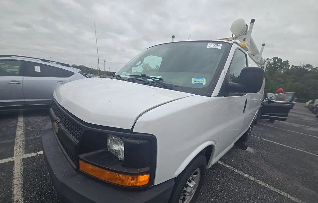 2017 CHEVROLET EXPRESS 2500 CARGO VAN 1WT 135.0" WB - 1