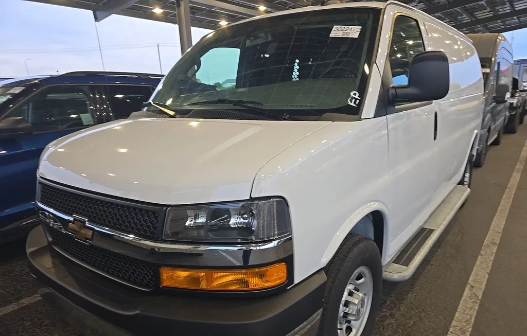 2025 CHEVROLET EXPRESS 2500 CARGO VAN 1WT 135.0" WB - 1