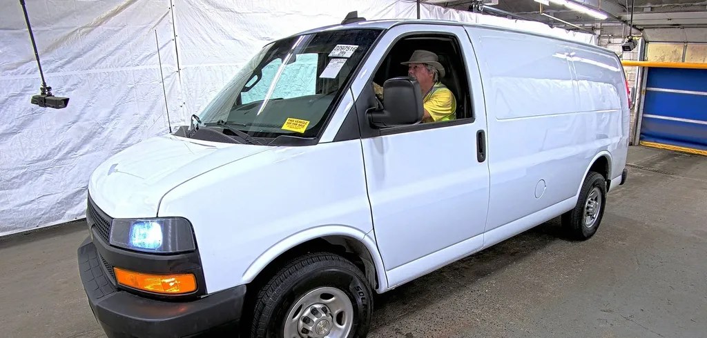 2021 CHEVROLET EXPRESS 2500 CARGO VAN 1WT 135.2" WB - 1