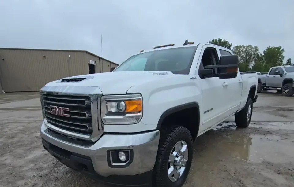 2019 GMC SIERRA 2500HD SLE CREW CAB MEDIUM BED - 1