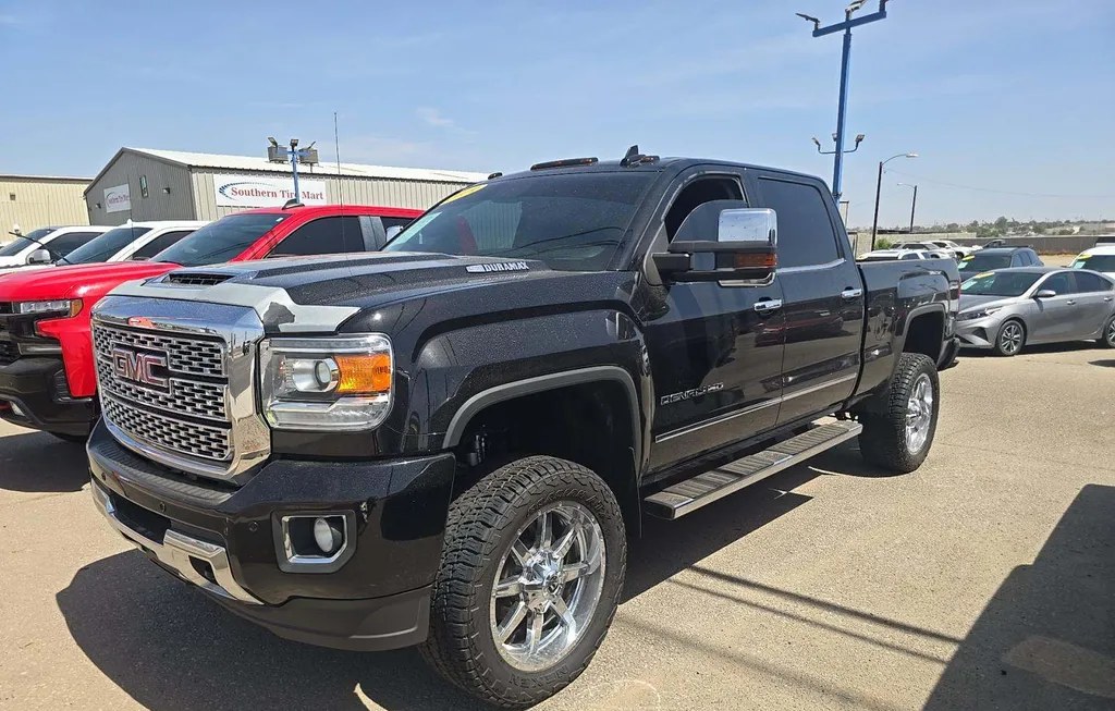 2019 GMC SIERRA 2500 DENALI HD CREW CAB MEDIUM BED - 1