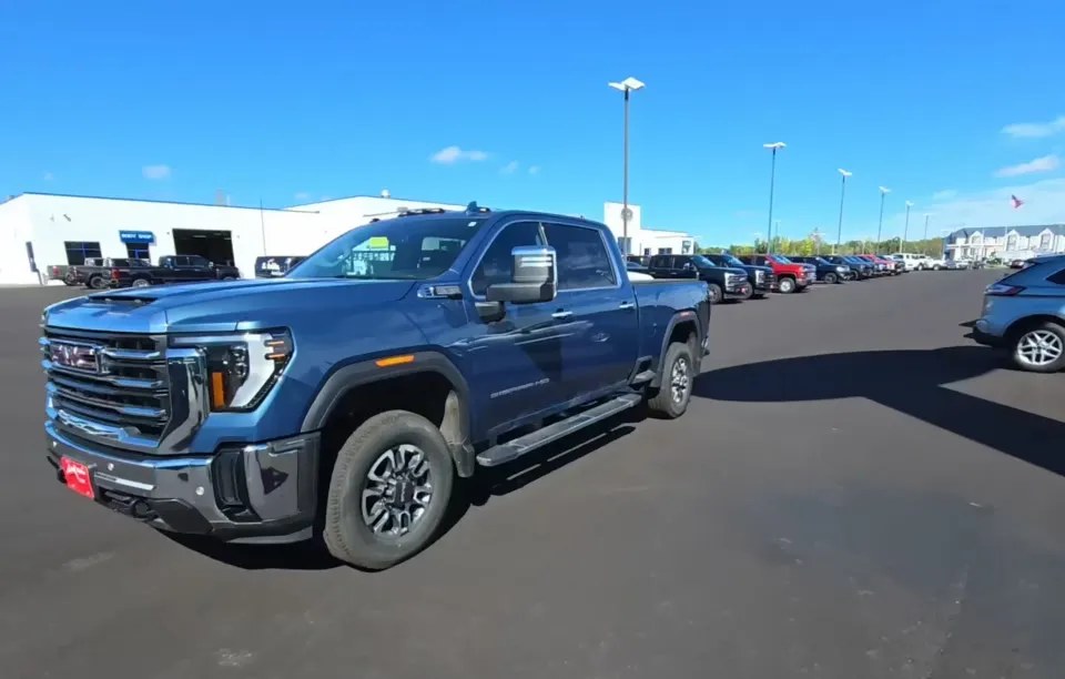2024 GMC SIERRA 2500HD SLT CREW CAB MEDIUM BED 4SA - 1