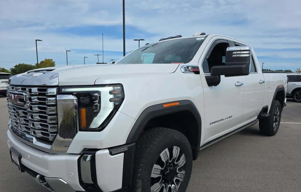 2024 GMC SIERRA 2500HD DENALI CREW CAB MEDIUM BED 5SA - 1