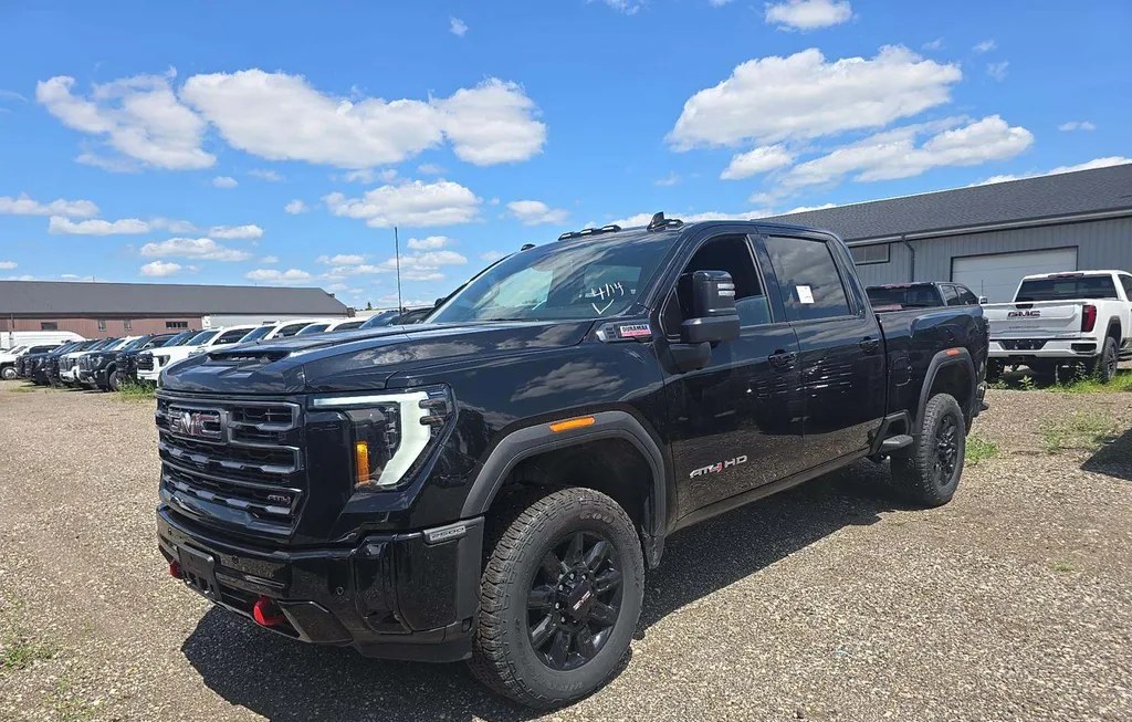 2026 GMC SIERRA 2500HD AT4 CREW CAB MEDIUM BED - 1