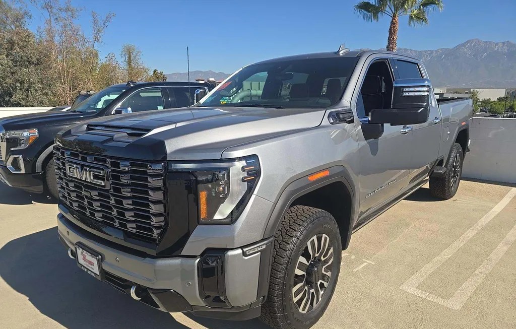 2026 GMC SIERRA 2500HD DENALI ULTIMATE CREW CAB MEDIUM BED 5SB - 1