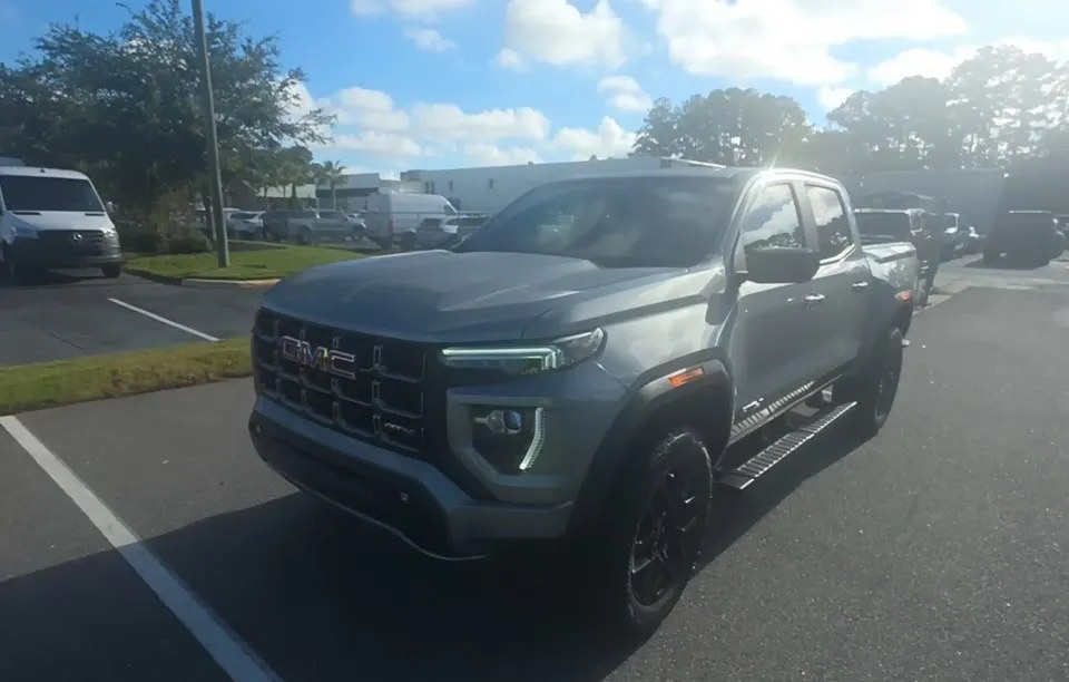 2025 GMC CANYON AT4 CREW CAB MEDIUM BED 4SG - 1