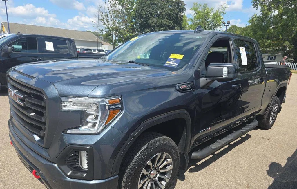2021 GMC SIERRA 1500 AT4 CREW CAB MEDIUM BED - 1