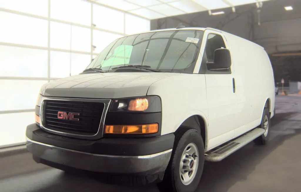 2025 GMC SAVANA 2500 CARGO VAN 1WT 135.0" WB - 1