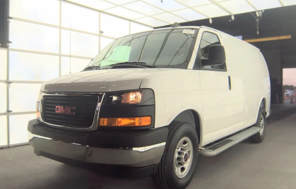 2025 GMC SAVANA 2500 CARGO VAN 1WT 135.0" WB - 1