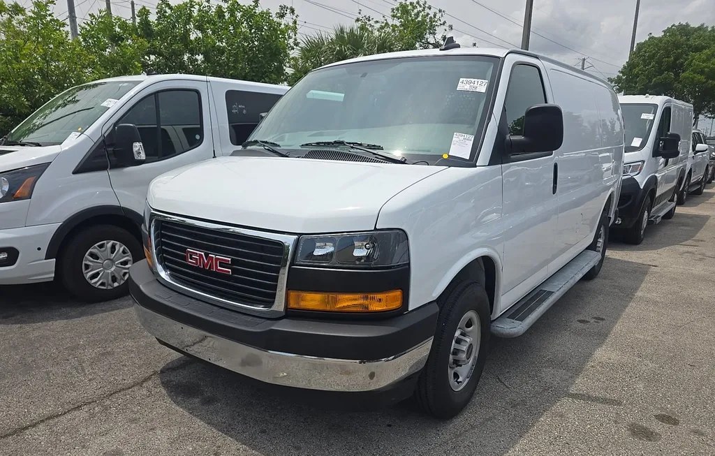 2025 GMC SAVANA 2500 CARGO VAN 1WT 135.0" WB - 1