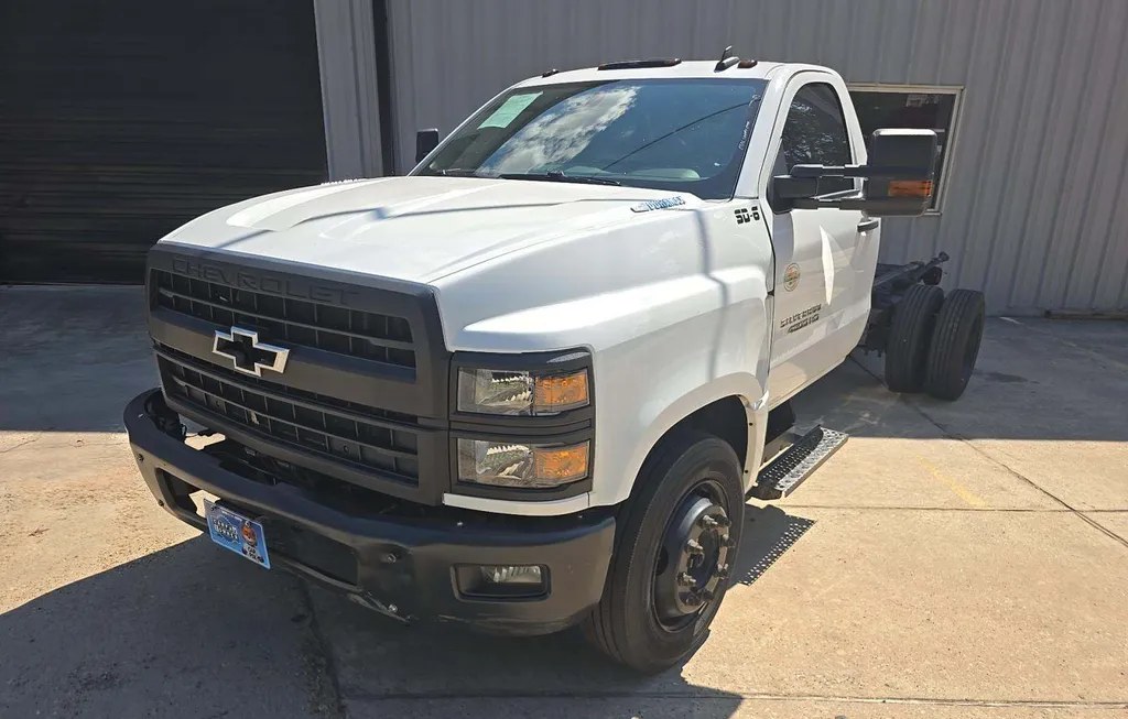 2023 CHEVROLET SILVERADO MEDIUM DUTY BASE - 1
