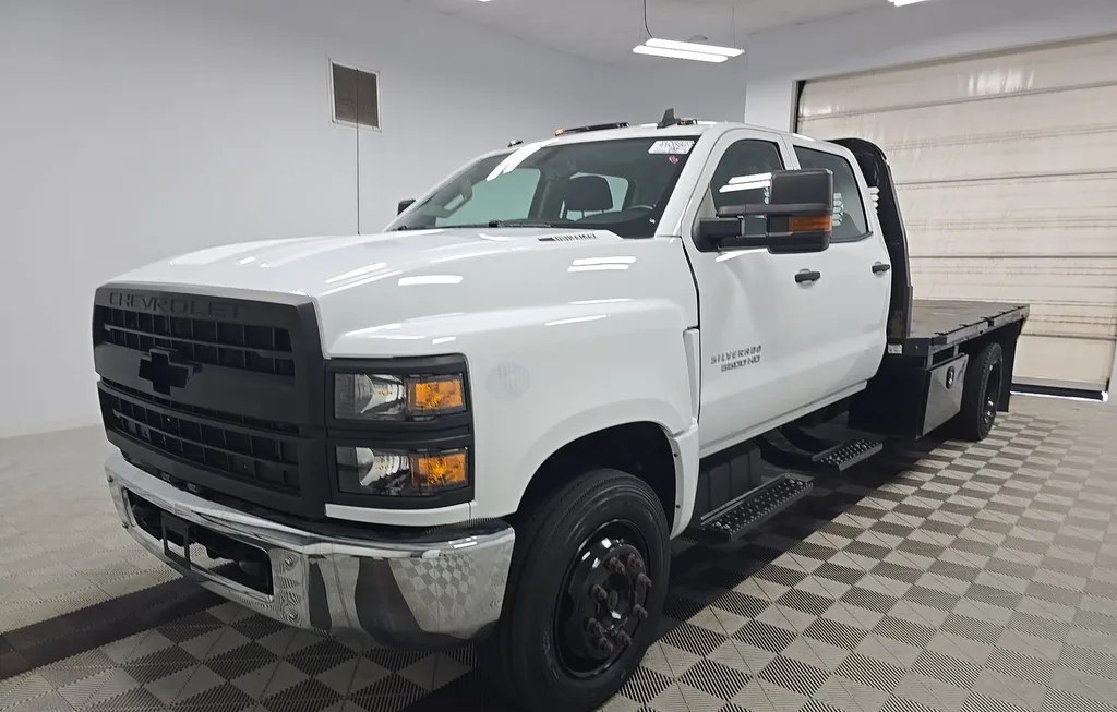 2022 CHEVROLET SILVERADO MEDIUM DUTY BASE - 1