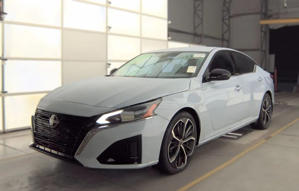 2024 NISSAN ALTIMA SR - 1