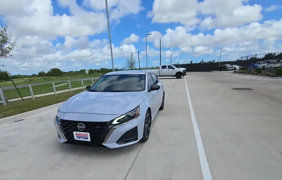 2025 NISSAN ALTIMA SR - 1