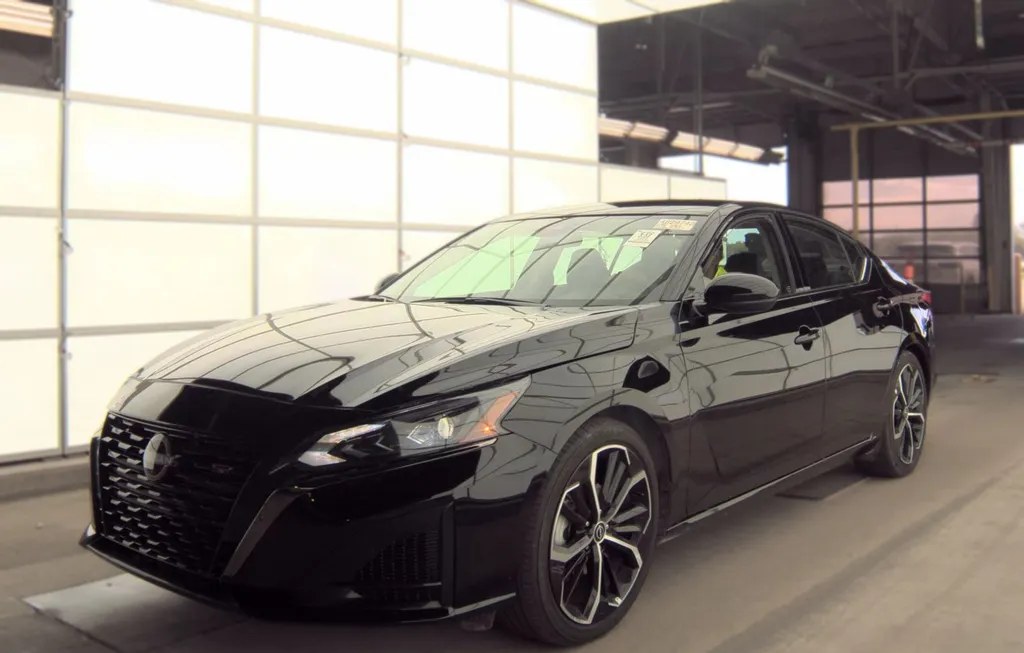 2025 NISSAN ALTIMA SR - 1