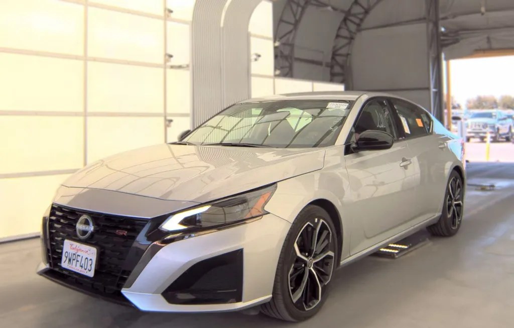 2025 NISSAN ALTIMA SR - 1