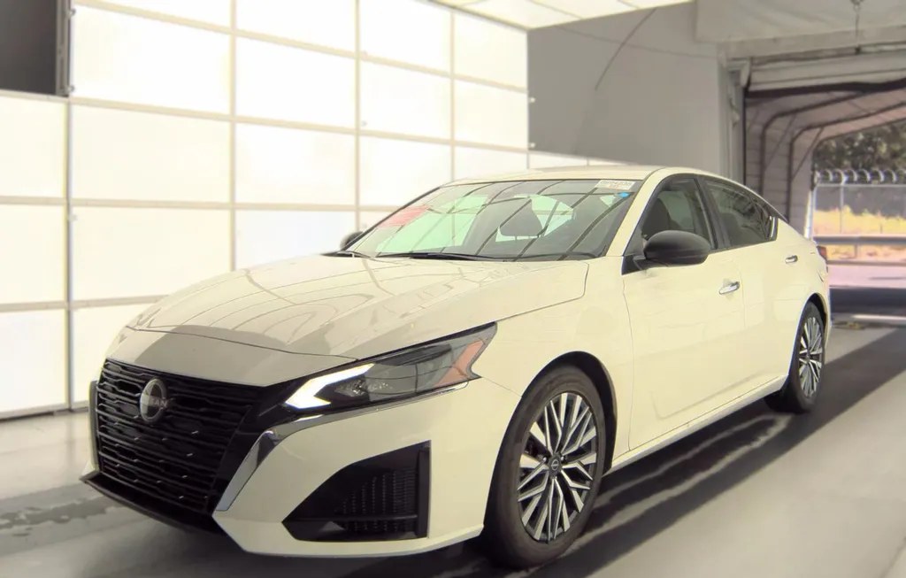 2025 NISSAN ALTIMA SV - 1