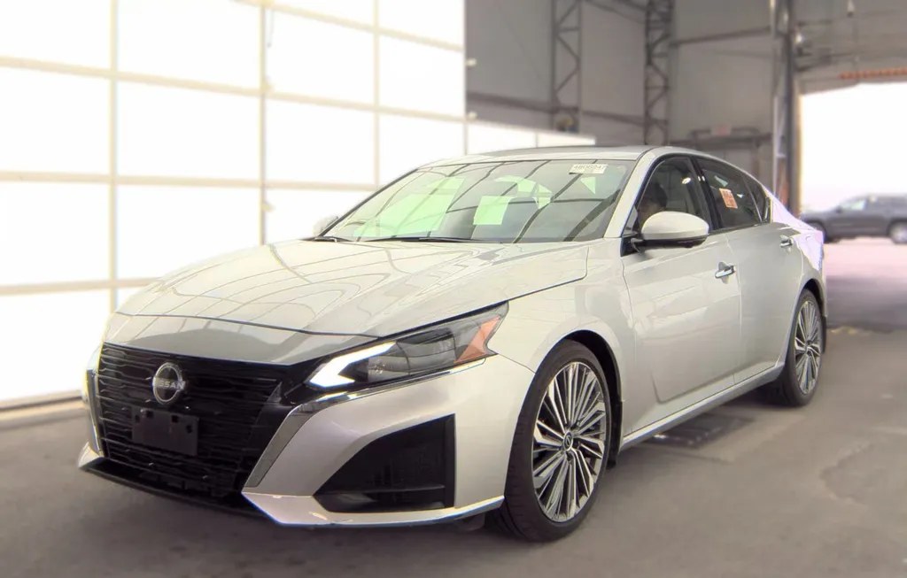 2023 NISSAN ALTIMA SL - 1