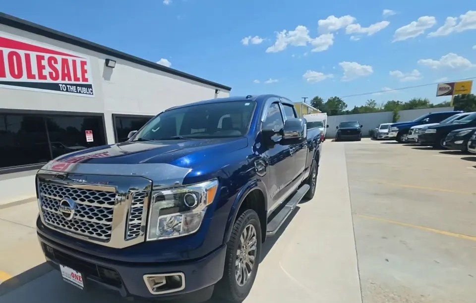 2017 NISSAN TITAN XD PLATINUM RESERVE CREW CAB MEDIUM BED - 1