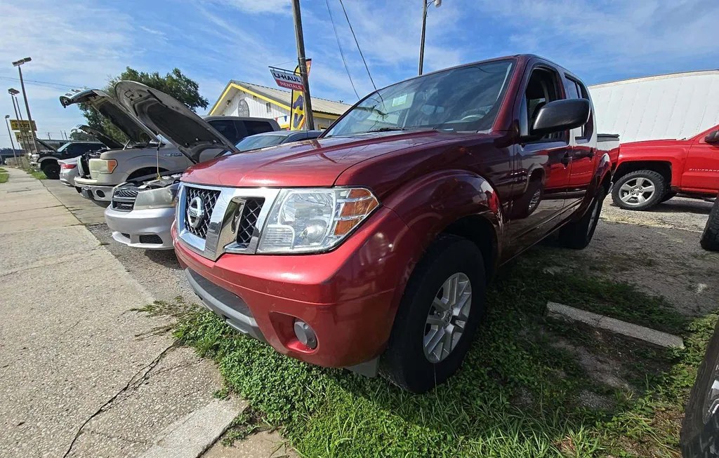 2019 NISSAN FRONTIER SV CREW CAB MEDIUM BED - 1