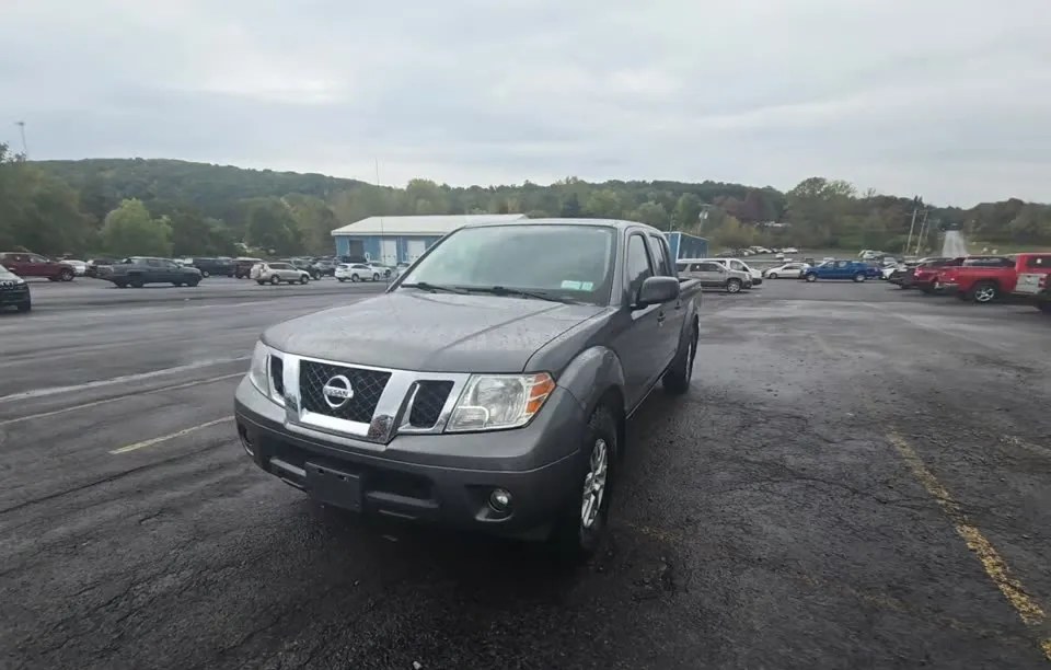 2019 NISSAN FRONTIER SV CREW CAB MEDIUM BED - 1