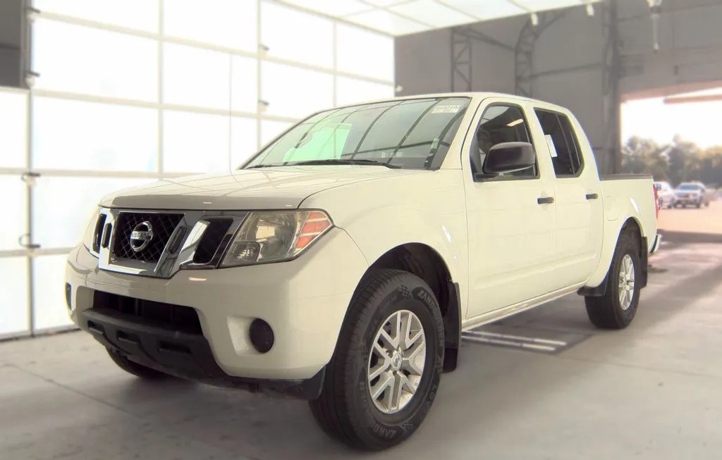 2021 NISSAN FRONTIER SV CREW CAB MEDIUM BED - 1