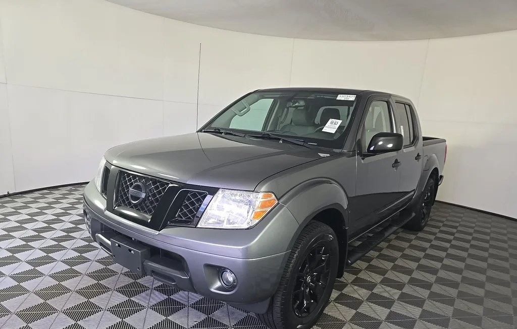 2021 NISSAN FRONTIER SV CREW CAB MEDIUM BED - 1