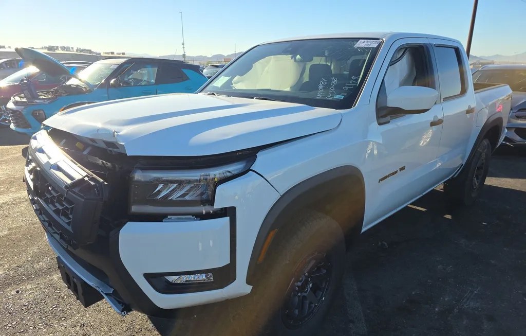 2027 NISSAN FRONTIER PRO-4X CREW CAB MEDIUM BED - 1